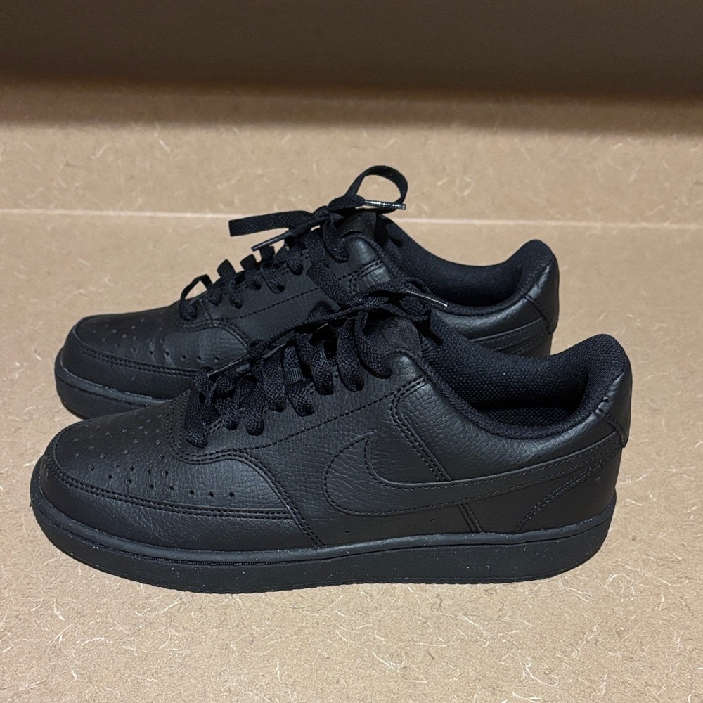 Nike Men's All-Black Sneakers